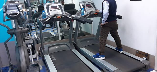 Treadmill as good as new