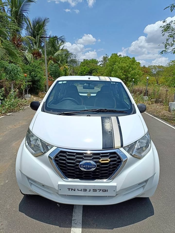 DATSUN redi-GO gold special edition