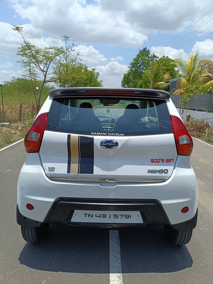 DATSUN redi-GO gold special edition