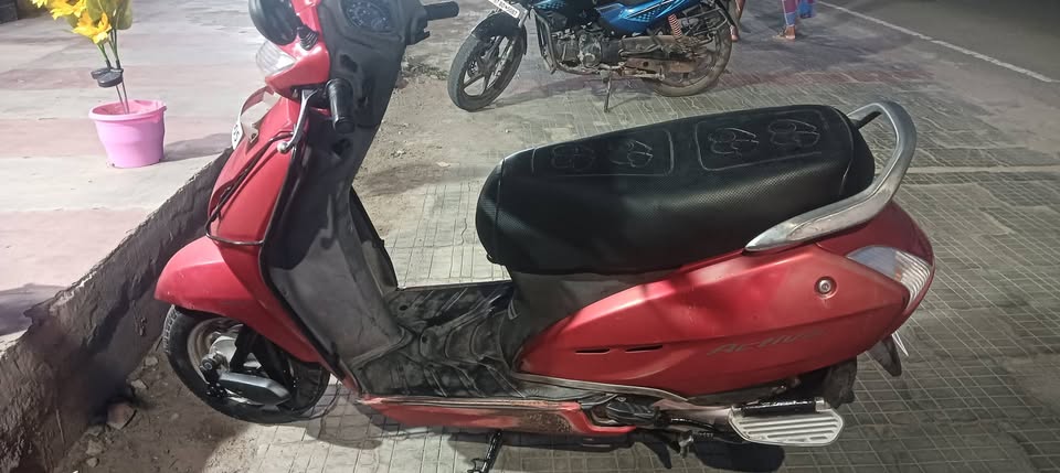 Honda activa 2012 model