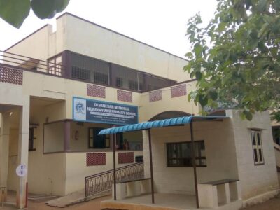 School building available for rent