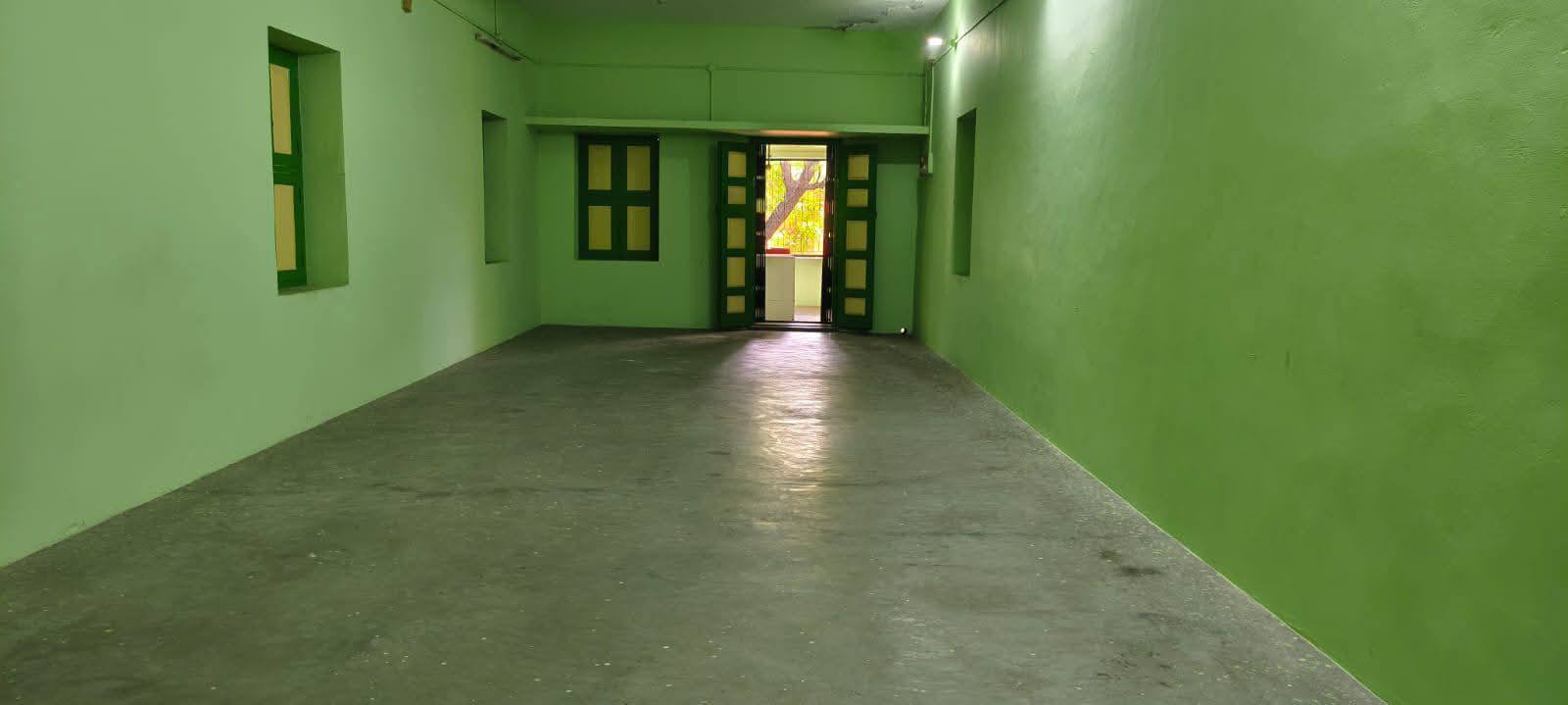 பெரியகருப்பன் ரோட்டில் காஸ் மண்டபம் எதிரில் முதல் தளம் வாடகைக்கு