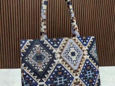 Tote bag Rs.1000/-