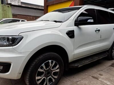 Ford endeavour 4WD AT