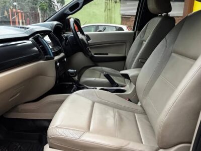 Ford endeavour 4WD AT