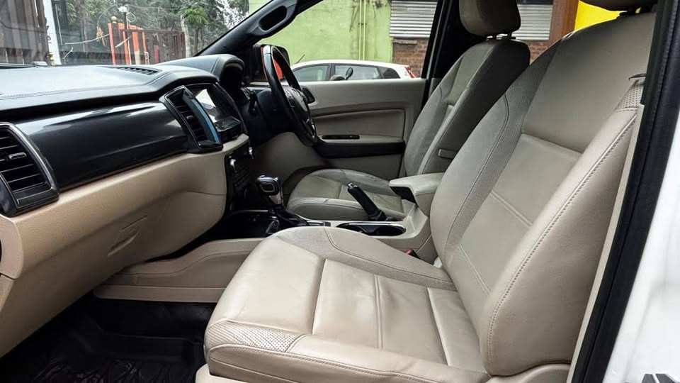 Ford endeavour 4WD AT