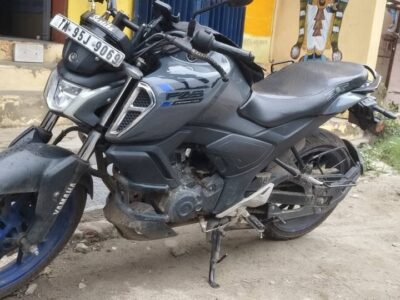 Yamaha FZS V4