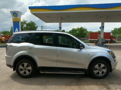 Mahindra XUV 500 W8