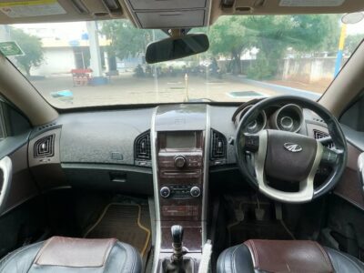 Mahindra XUV 500 W8