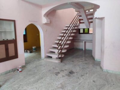 House for rent near railway station