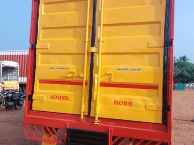 Eicher 1090 container