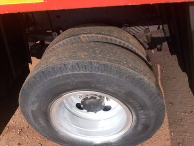 Eicher 1090 container